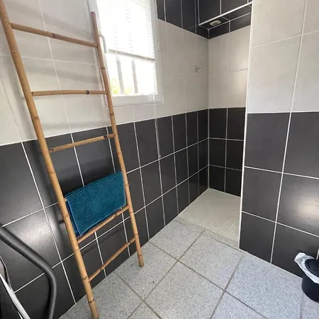 La Largatera شقة فرونتينيان